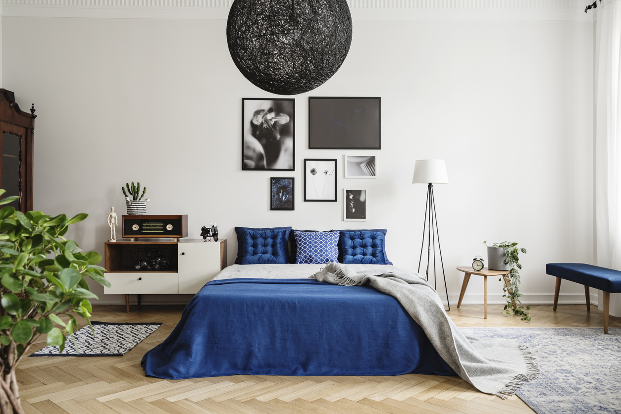 5 Helpful Tips for Designing a Bold Master Bedroom