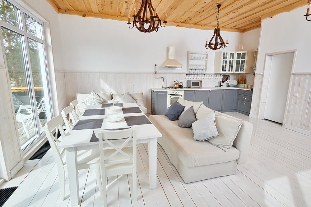 Going Minimal, or Simply Simplifying to Declutter
