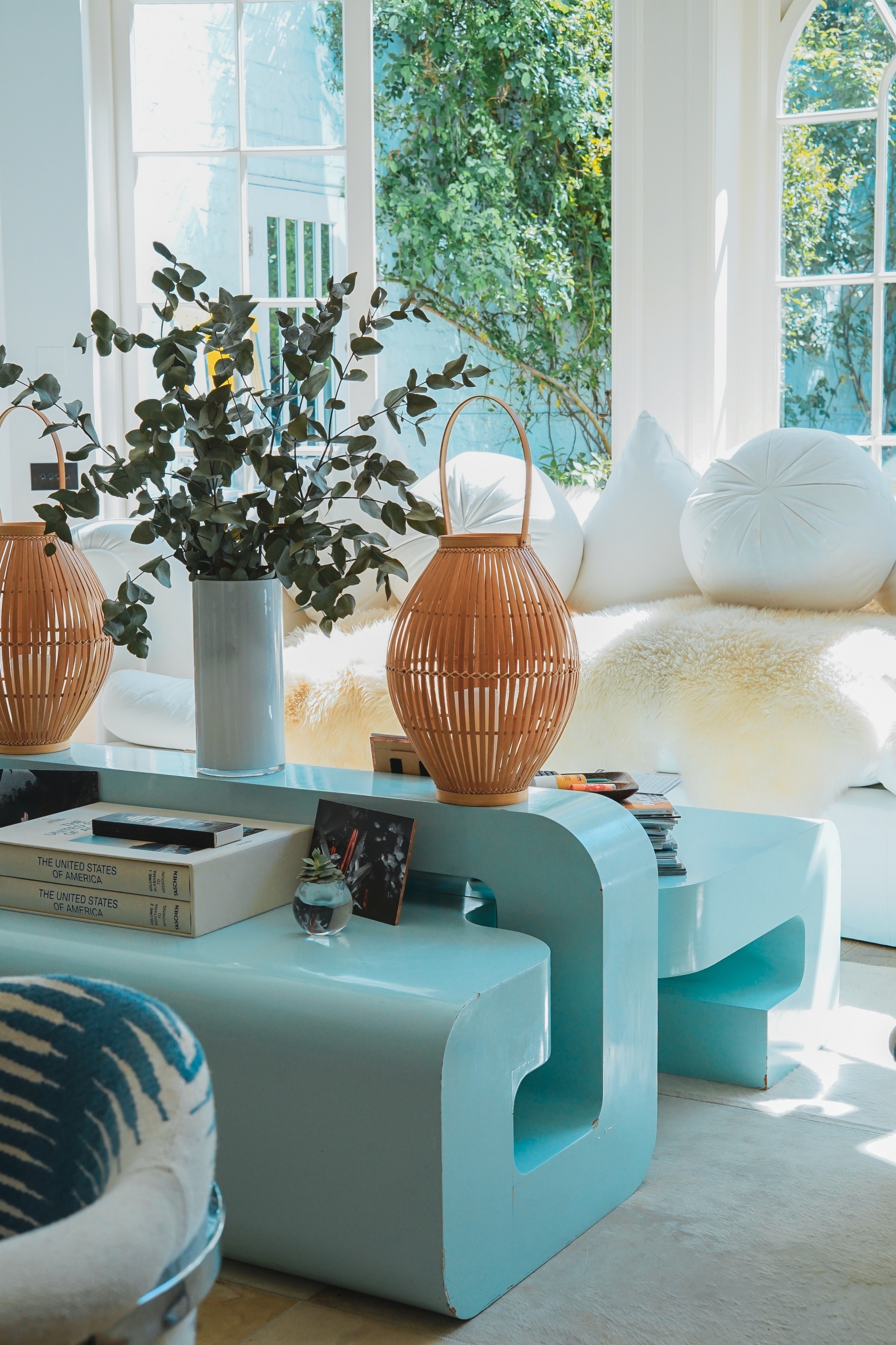 Incorporating Femininity Into Your Home&rsquo;s Decor