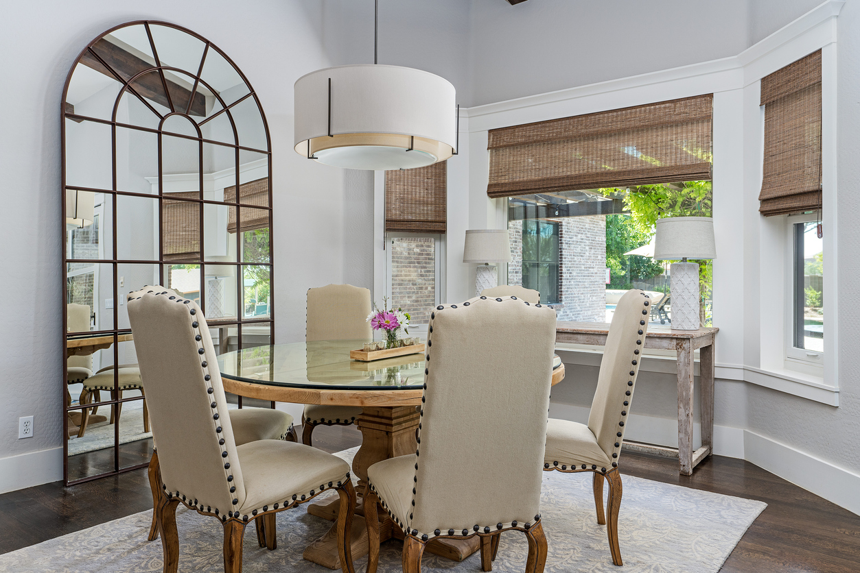 How to Properly Furnish Your Small Dining Room