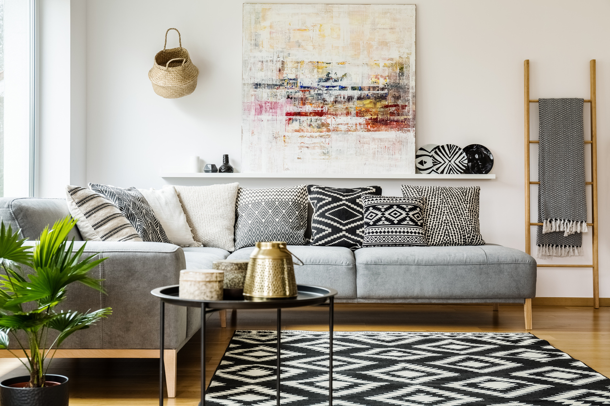 Use This Guide to Style Your New Sofa Like an Interior Designer