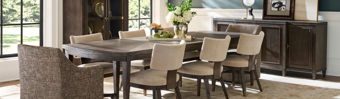 Shopping for Luxury Furniture in Tampa Bay: Showroom vs Online Guide
