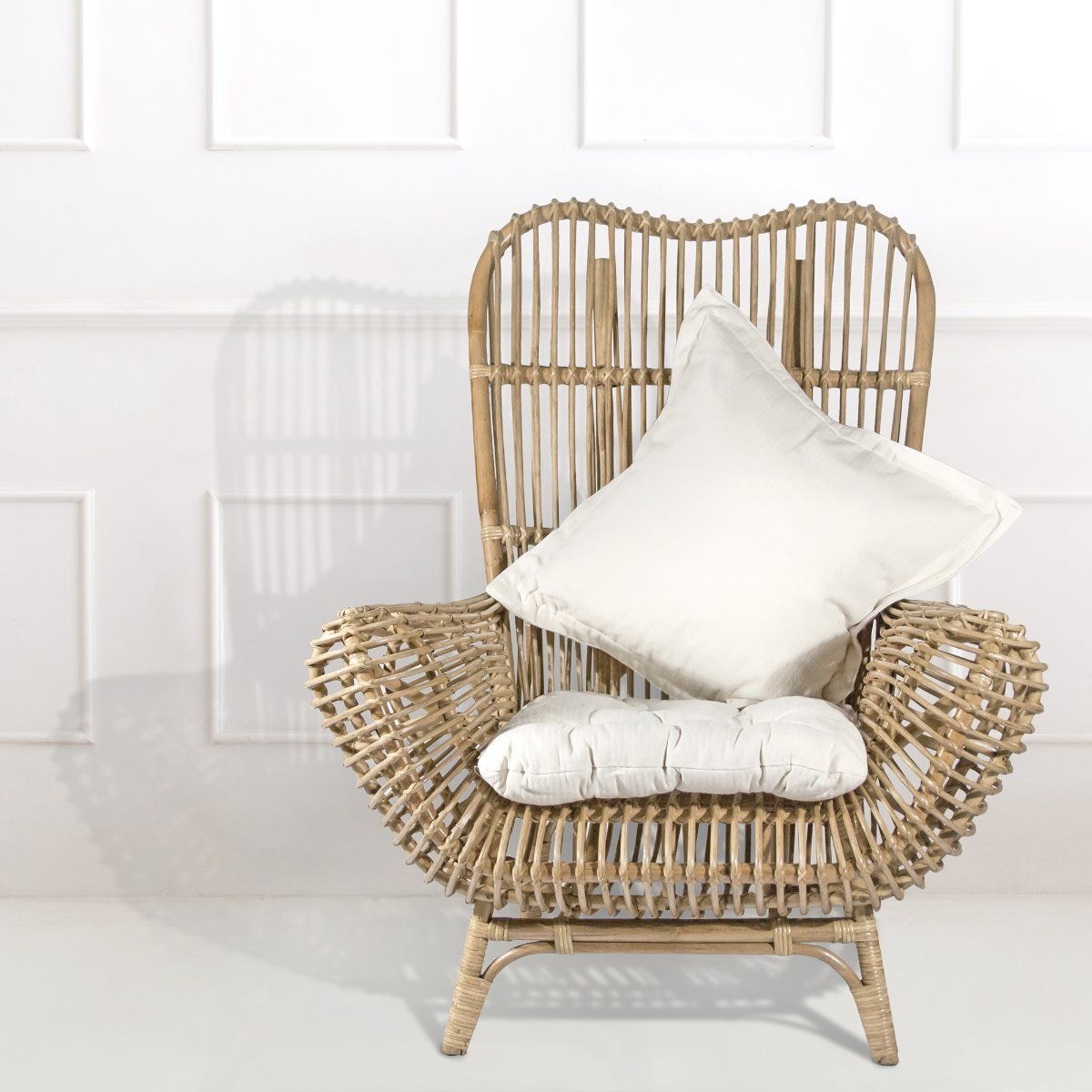 Round Back Rattan Chair