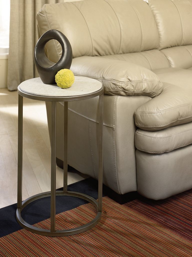 ROUND END TABLE