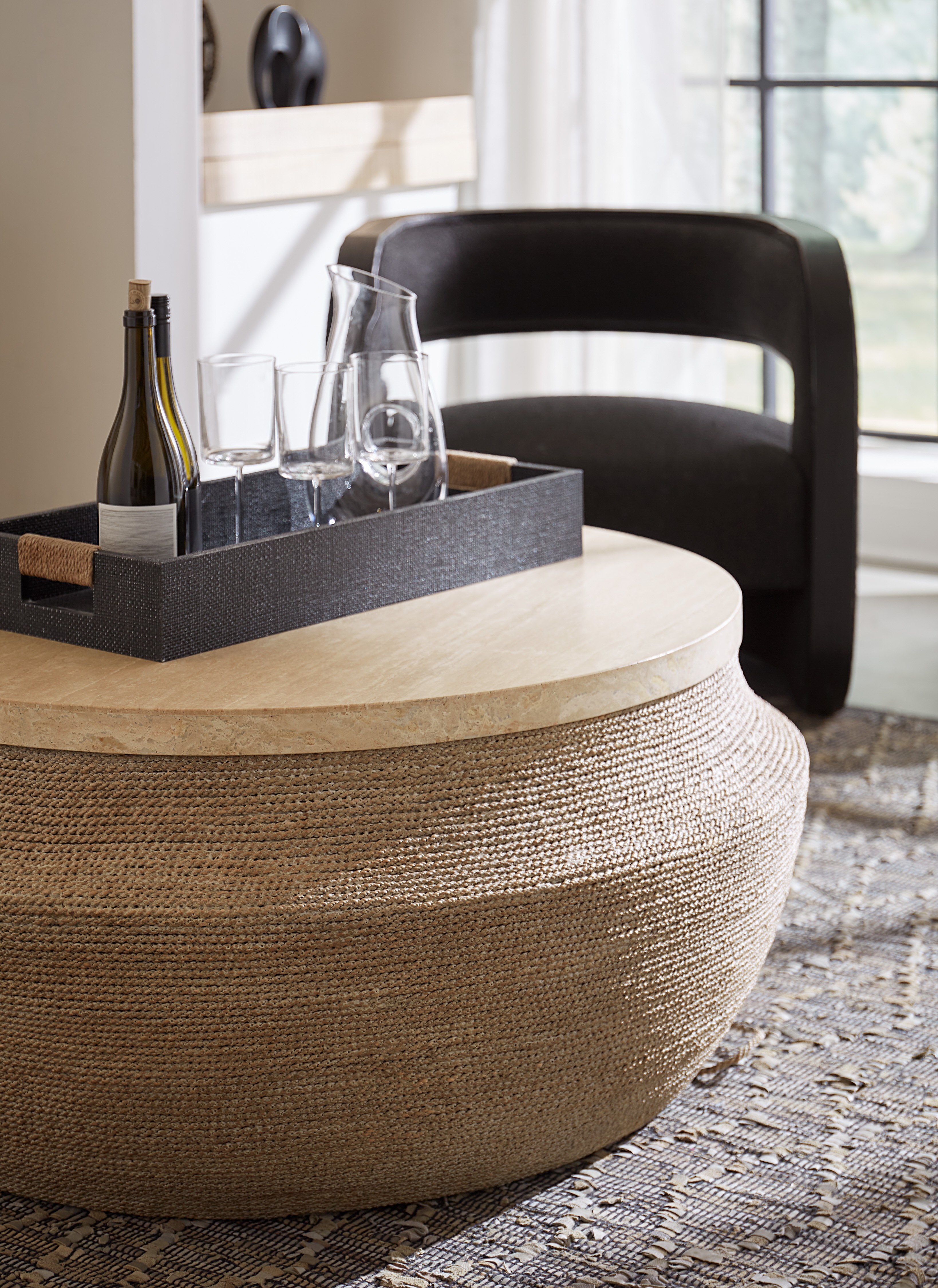 ROUND COCKTAIL TABLE