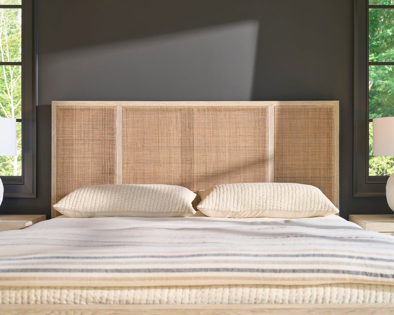 Oasis Queen Bed