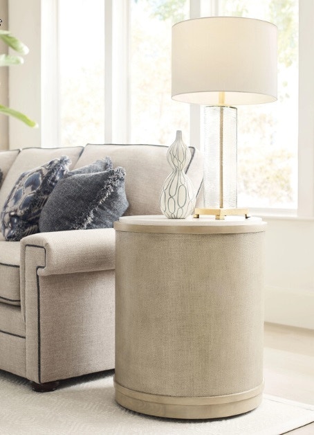 ROUND END TABLE
